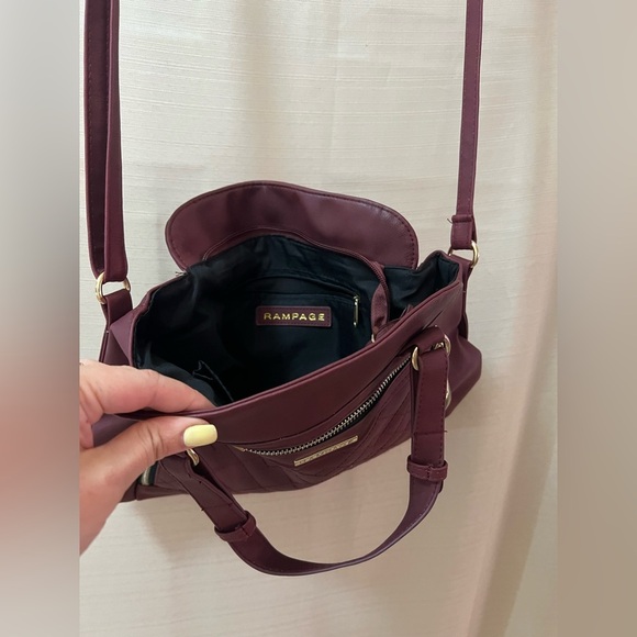 🔵 Rampage Purple with Gold Accents Shoulder Bag - Picture 7 of 7